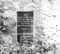 Grabplatte von Rosa Theilheimer
