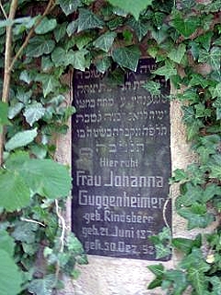 Grabplatte der Johanna Guggenheimer