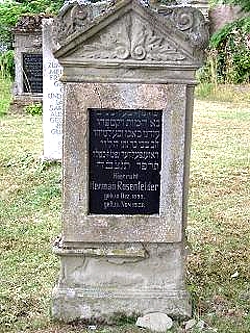 Grabstein des Hermann Rosenfelder
