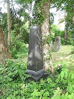Gedenkstele unbeschriftet