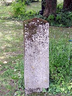 Gedenkstein ohne Inschrift