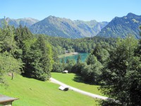 Der Freibergsee liegt verlockend an der Strecke